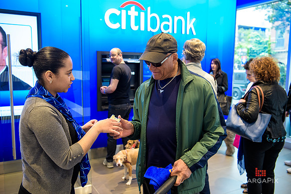 Soho_Exp_Citi_Williamsburg_Branch_metrocard_ACtivation_2017-350