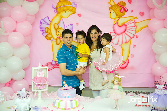 Ava_Adriel_Birthday_2011-311