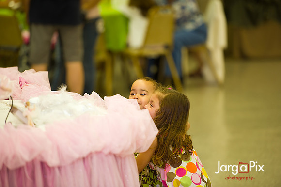 Ava_Adriel_Birthday_2011-255