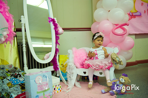 Ava_Adriel_Birthday_2011-141