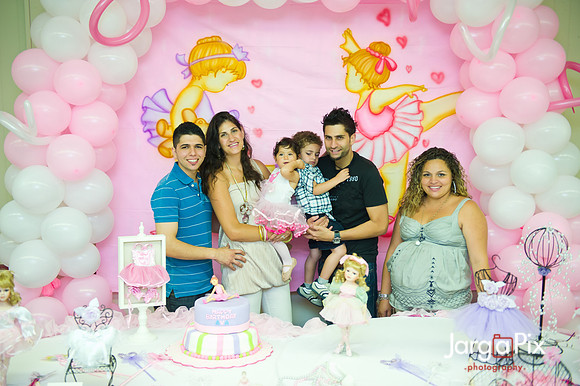 Ava_Adriel_Birthday_2011-304