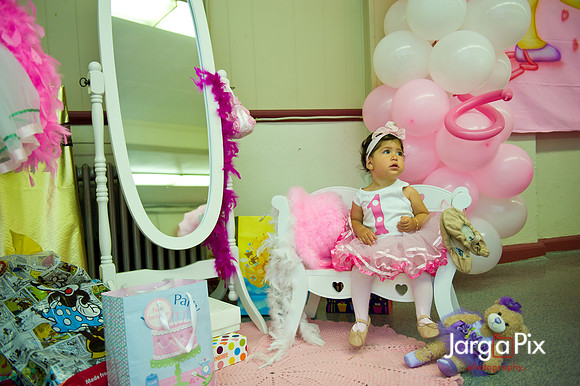 Ava_Adriel_Birthday_2011-142