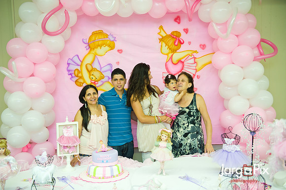 Ava_Adriel_Birthday_2011-300