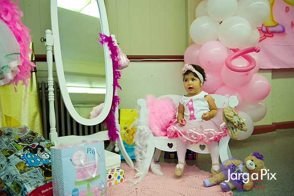 Ava_Adriel_Birthday_2011-144