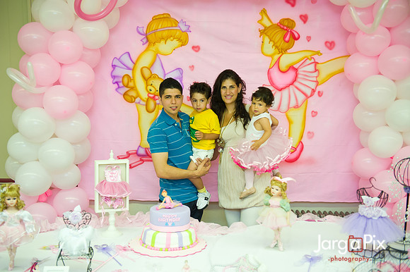Ava_Adriel_Birthday_2011-312