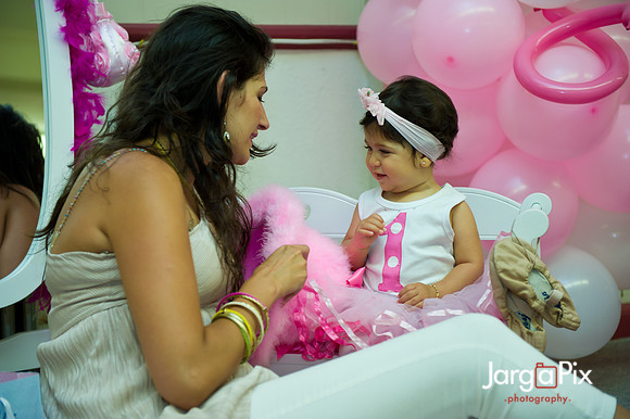 Ava_Adriel_Birthday_2011-155