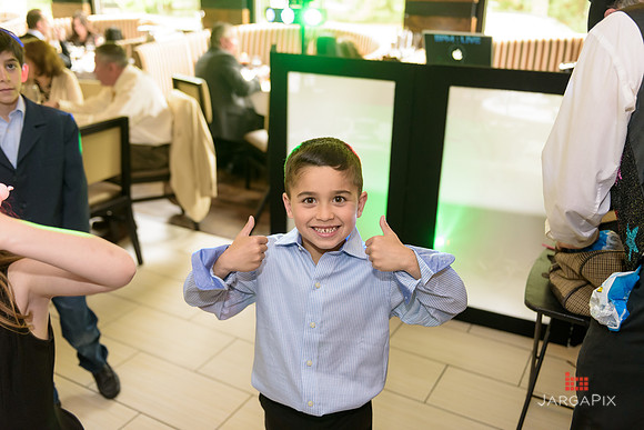 Luke_Senatore_Communion-017