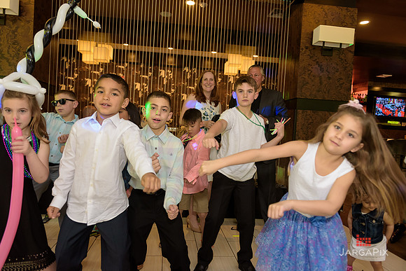 Luke_Senatore_Communion-153