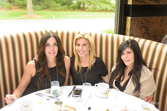 Luke_Senatore_Communion-137