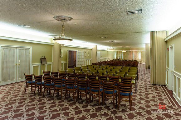 Macagna_Funeral_Home_Rutherford_2013-0011