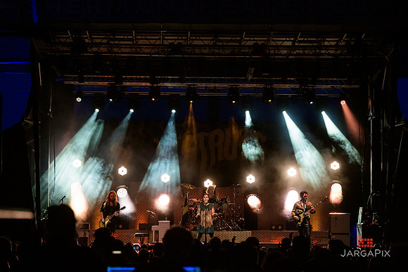 The_Struts_Mount_Airy_2019-010