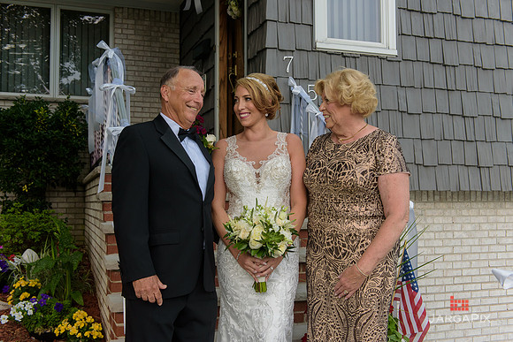 Lauren_Dom_Wedding_Slideshow-010