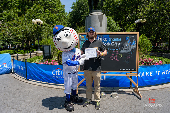 Soho_CitiBike_Installation_Union_Square_Spring_2016-0232