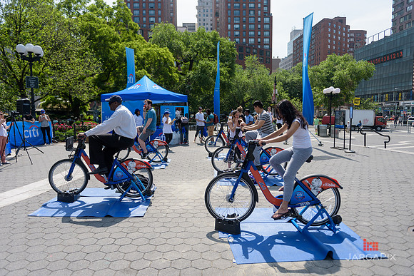 Soho_CitiBike_Installation_Union_Square_Spring_2016-0051