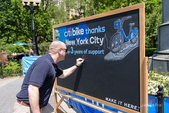 Soho_CitiBike_Installation_Union_Square_Spring_2016-0117