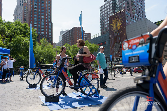 Soho_CitiBike_Installation_Union_Square_Spring_2016-0087