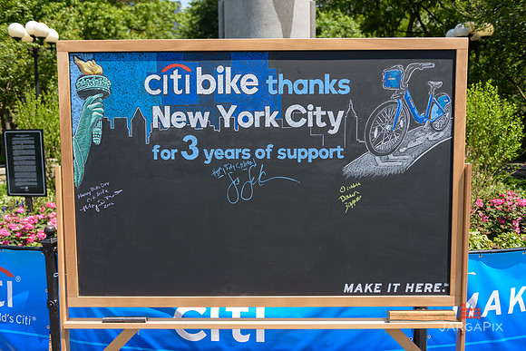 Soho_CitiBike_Installation_Union_Square_Spring_2016-0135