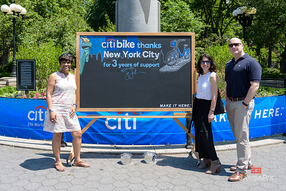 Soho_CitiBike_Installation_Union_Square_Spring_2016-0129