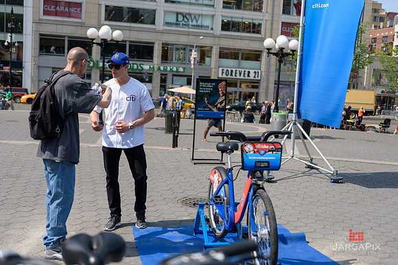 Soho_CitiBike_Installation_Union_Square_Spring_2016-0020