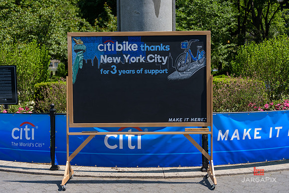 Soho_CitiBike_Installation_Union_Square_Spring_2016-0095