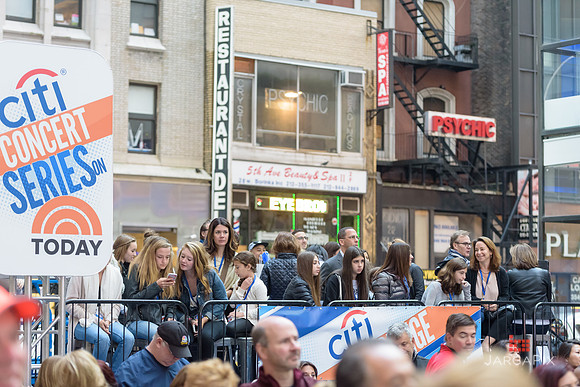 Soho_Exp_Citi_TodaySHow_Selena_Gomez_10-11-2015-090