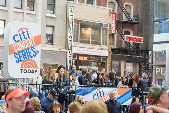 Soho_Exp_Citi_TodaySHow_Selena_Gomez_10-11-2015-092
