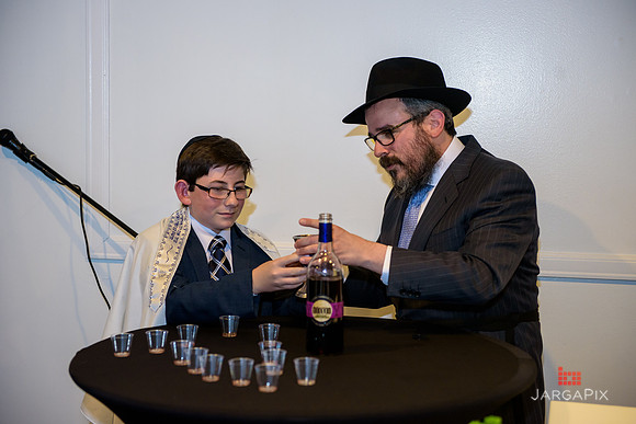 Jason_Hines_Barmitzvah_9-4-2016-268