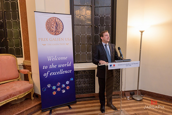 The_Galien_Foundation_Awards_2015_Dinner-132