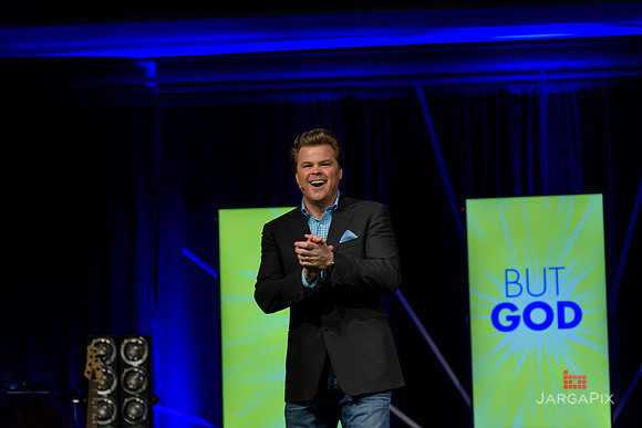Liquid_Church_Easter_2015_Morristown_Campus-180