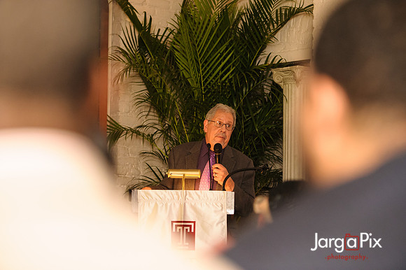 Temple_NYC_Alumni_Alger_House_2012-070