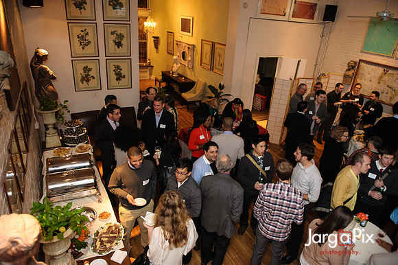 Temple_NYC_Alumni_Alger_House_2012-030