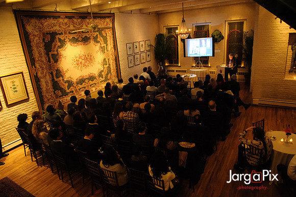 Temple_NYC_Alumni_Alger_House_2012-099