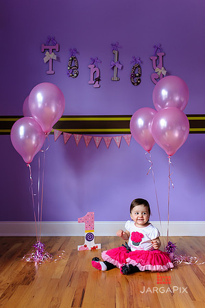 Tenley_1yr_Cake_Smash-104
