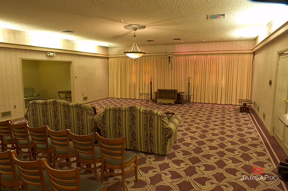 Macagna_Funeral_Home_Rutherford-009