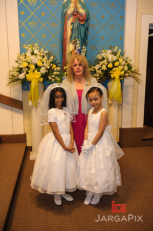 SofiaMaria_Gallo_Communion-015
