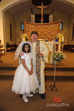 SofiaMaria_Gallo_Communion-003