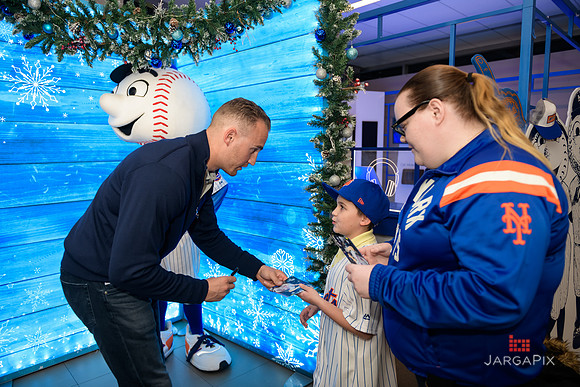 Soho_Citi_USQ_Giving_Tuesday_2019_Brandon_Nimmo-123