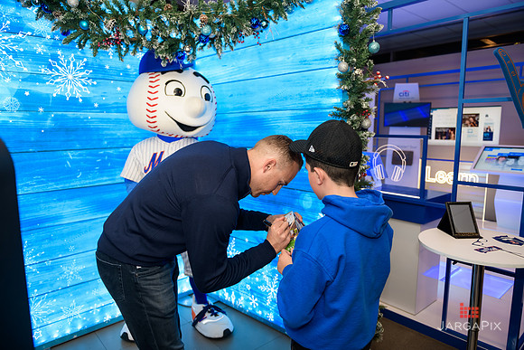 Soho_Citi_USQ_Giving_Tuesday_2019_Brandon_Nimmo-147