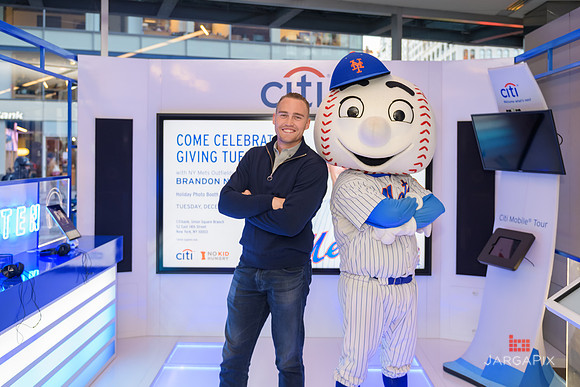 Soho_Citi_USQ_Giving_Tuesday_2019_Brandon_Nimmo-069