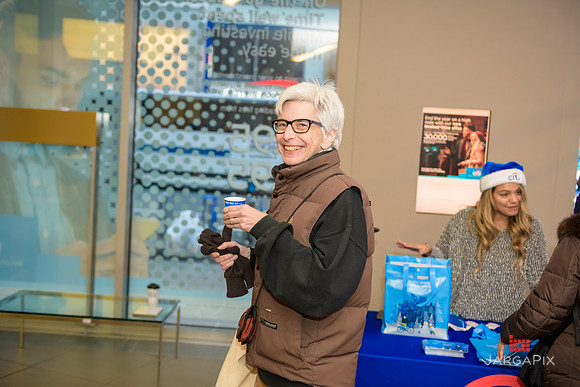 Soho_Citi_USQ_Gift Wrapping_2019_Activation-083