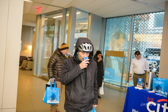 Soho_Citi_USQ_Gift Wrapping_2019_Activation-065