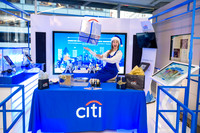 Soho_Citi_USQ_Gift Wrapping_2019_Activation-010
