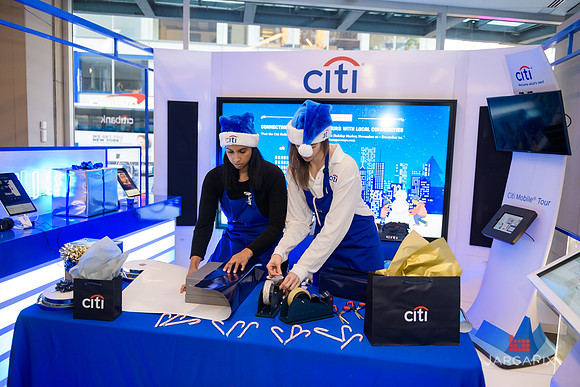 Soho_Citi_USQ_Gift Wrapping_2019_Activation-027