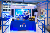 Soho_Citi_USQ_Gift Wrapping_2019_Activation-009