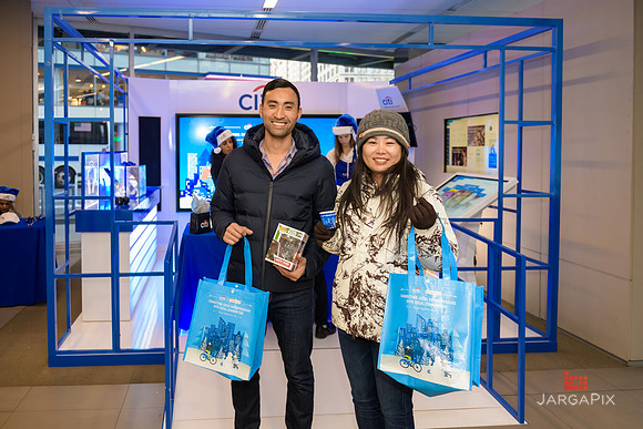 Soho_Citi_USQ_Gift Wrapping_2019_Activation-084
