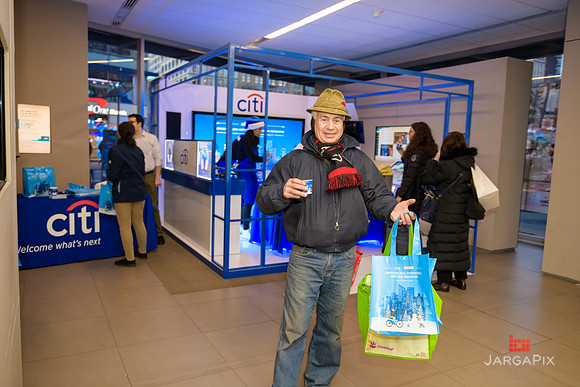 Soho_Citi_USQ_Gift Wrapping_2019_Activation-096