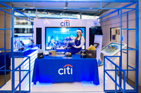 Soho_Citi_USQ_Gift Wrapping_2019_Activation-008