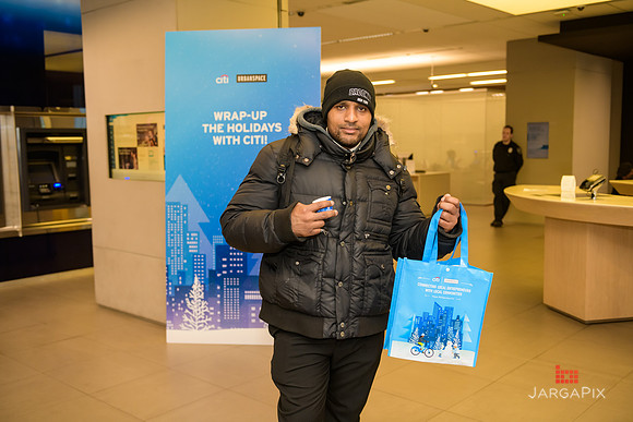 Soho_Citi_USQ_Gift Wrapping_2019_Activation-077