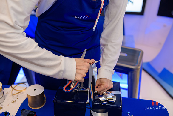 Soho_Citi_USQ_Gift Wrapping_2019_Activation-038