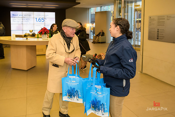 Soho_Citi_USQ_Gift Wrapping_2019_Activation-054